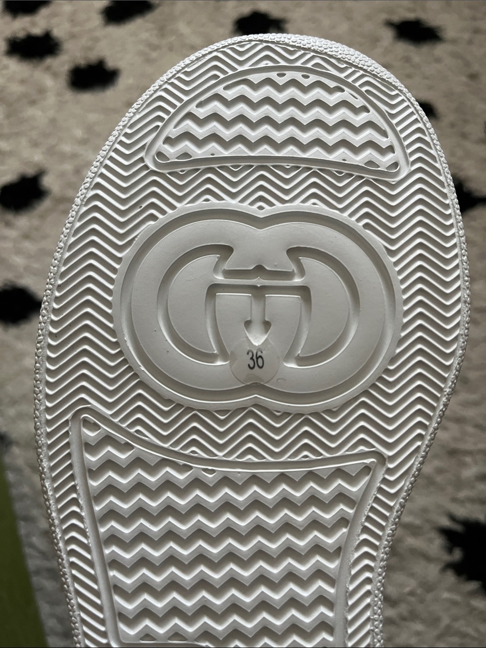 Gucci White Sneakers with Gold GG Embroidery size 6 new - Picture 14 of 14